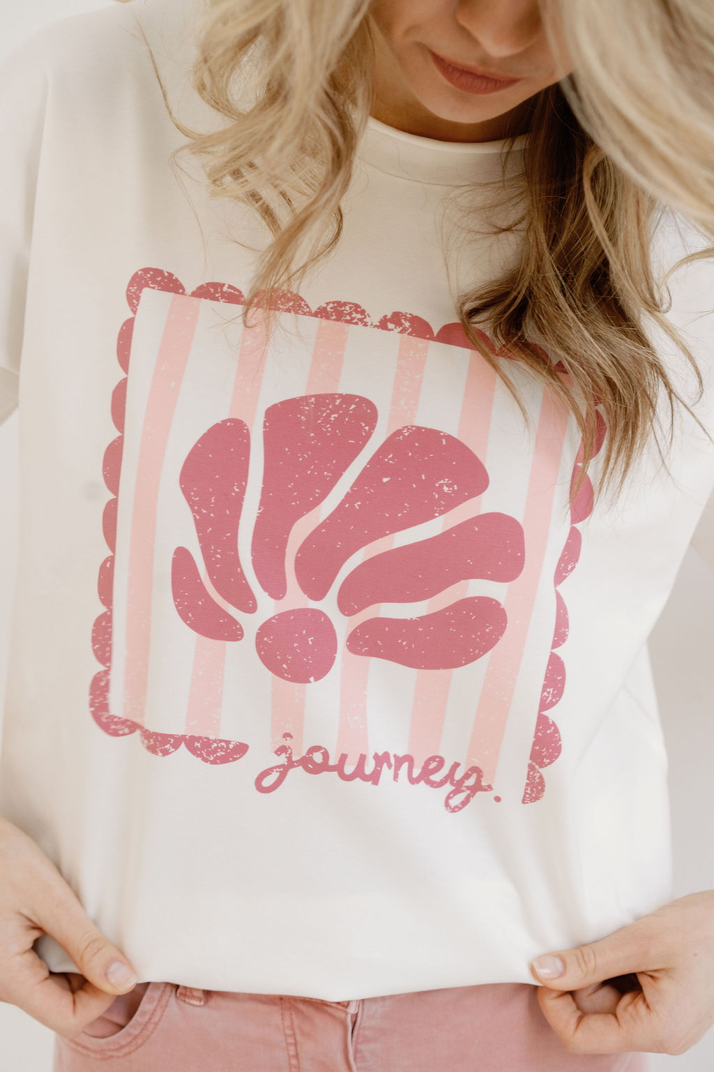 Koszulka z nadrukiem journey | naturalnie biały