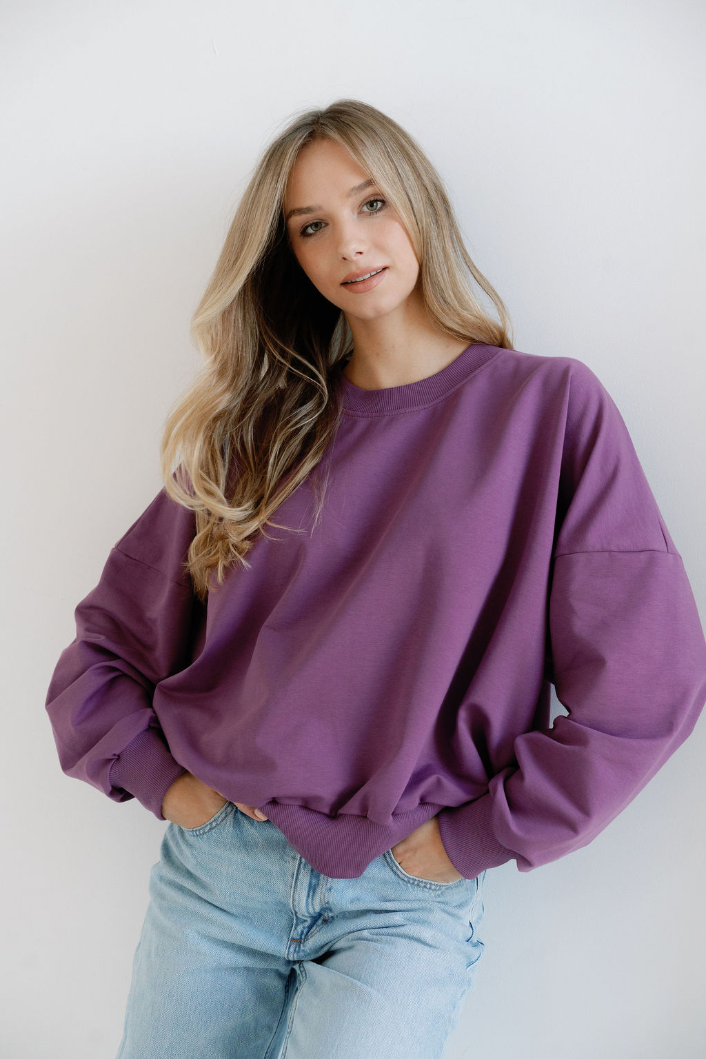 Bluza oversize z nadrukiem Flora | winogronowy fiolet